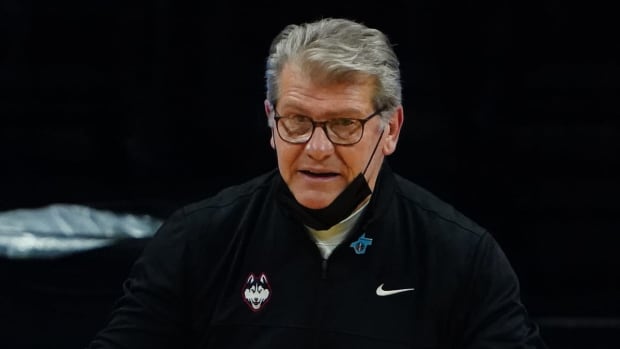 UConn-WBB